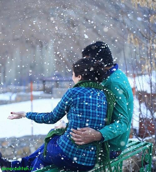 عکس دونفره عاشقانه در روز برفی